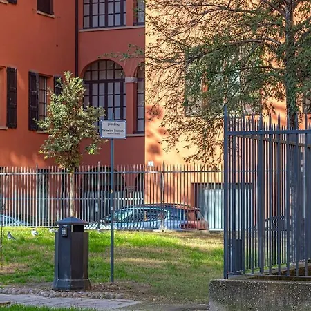 Delle Casse 1 Bologna